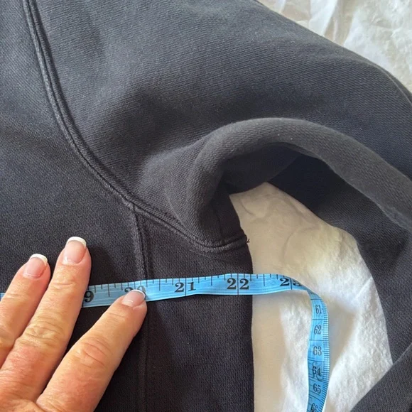 Nike Men's classic Black Pullover Hoodie medium - Picture 3 of 5